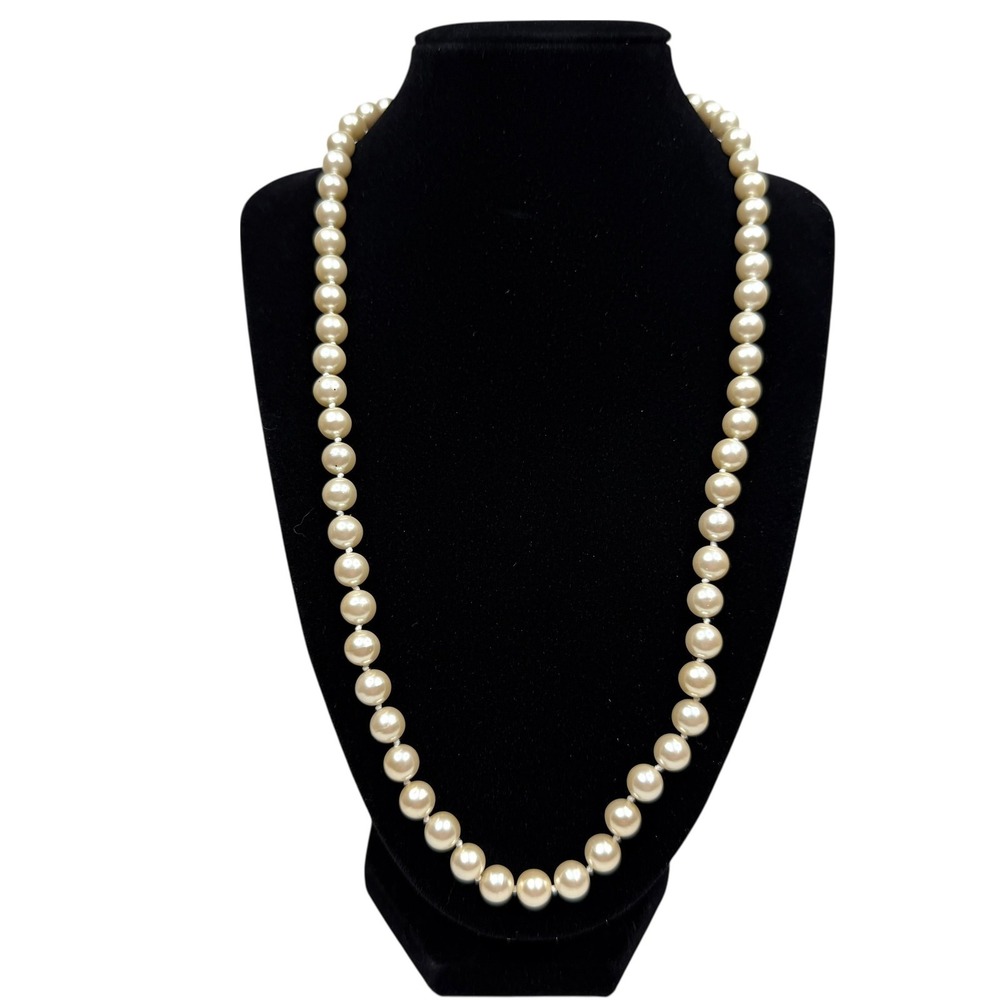 Classic Faux Pearl Strand Necklace Gold Tone Barrel Clasp Cream Beaded 23"